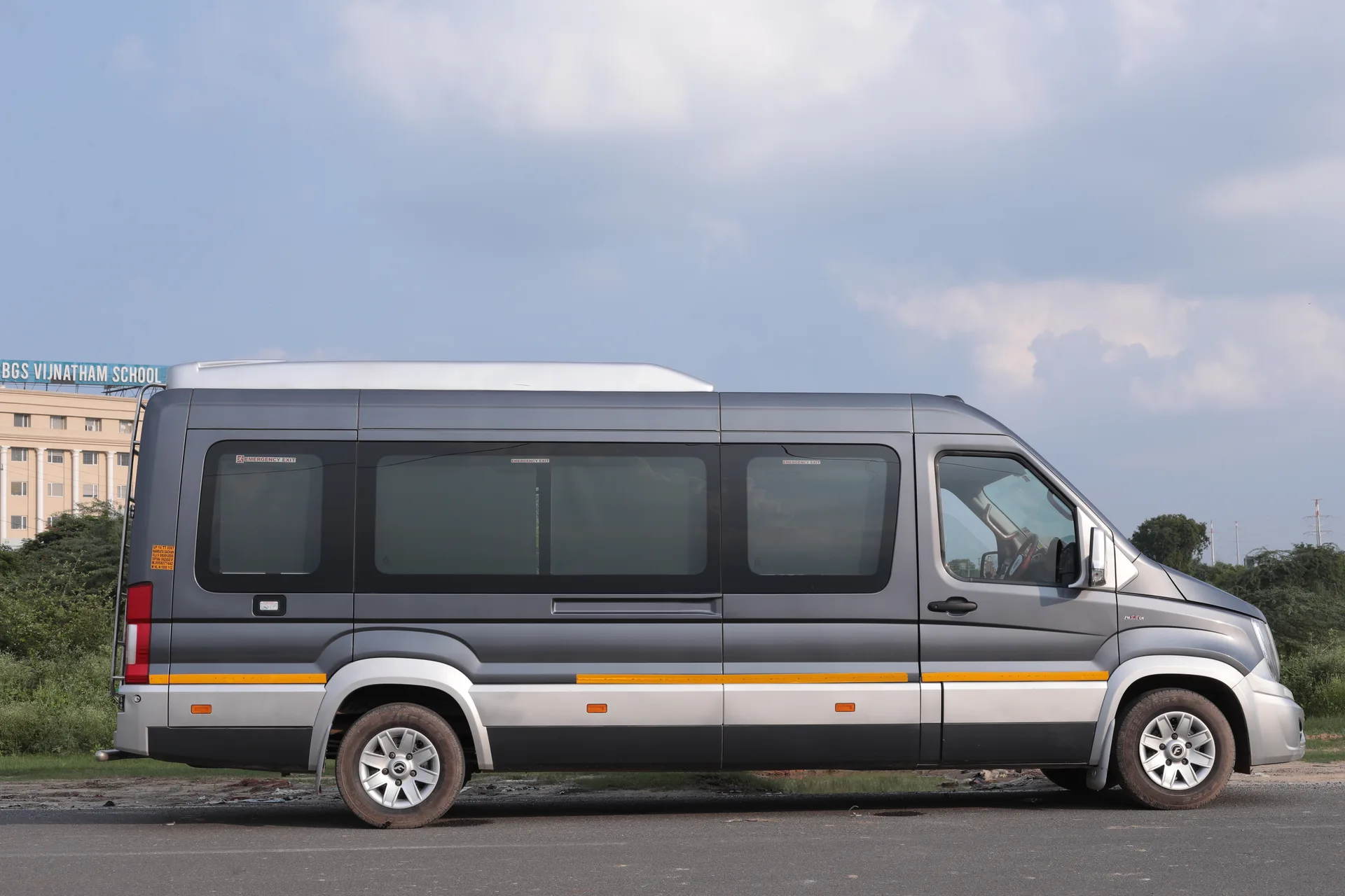 Force Urbania premium group travel vehicle
